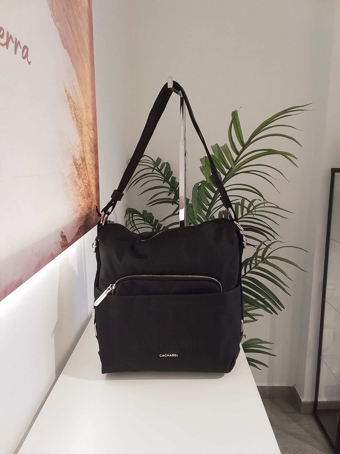 Ck251068-V25 BOLSO MOCHILA NEGRO CACHAREL