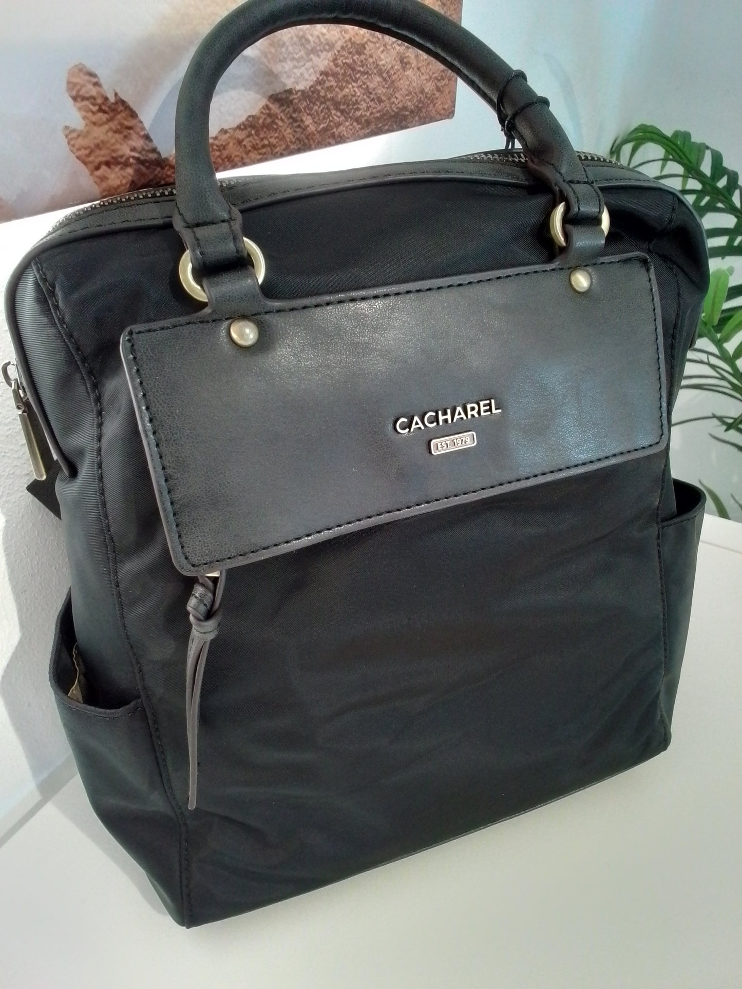 HD252232-IN25 MOCHILA NEGRO CACHAREL
