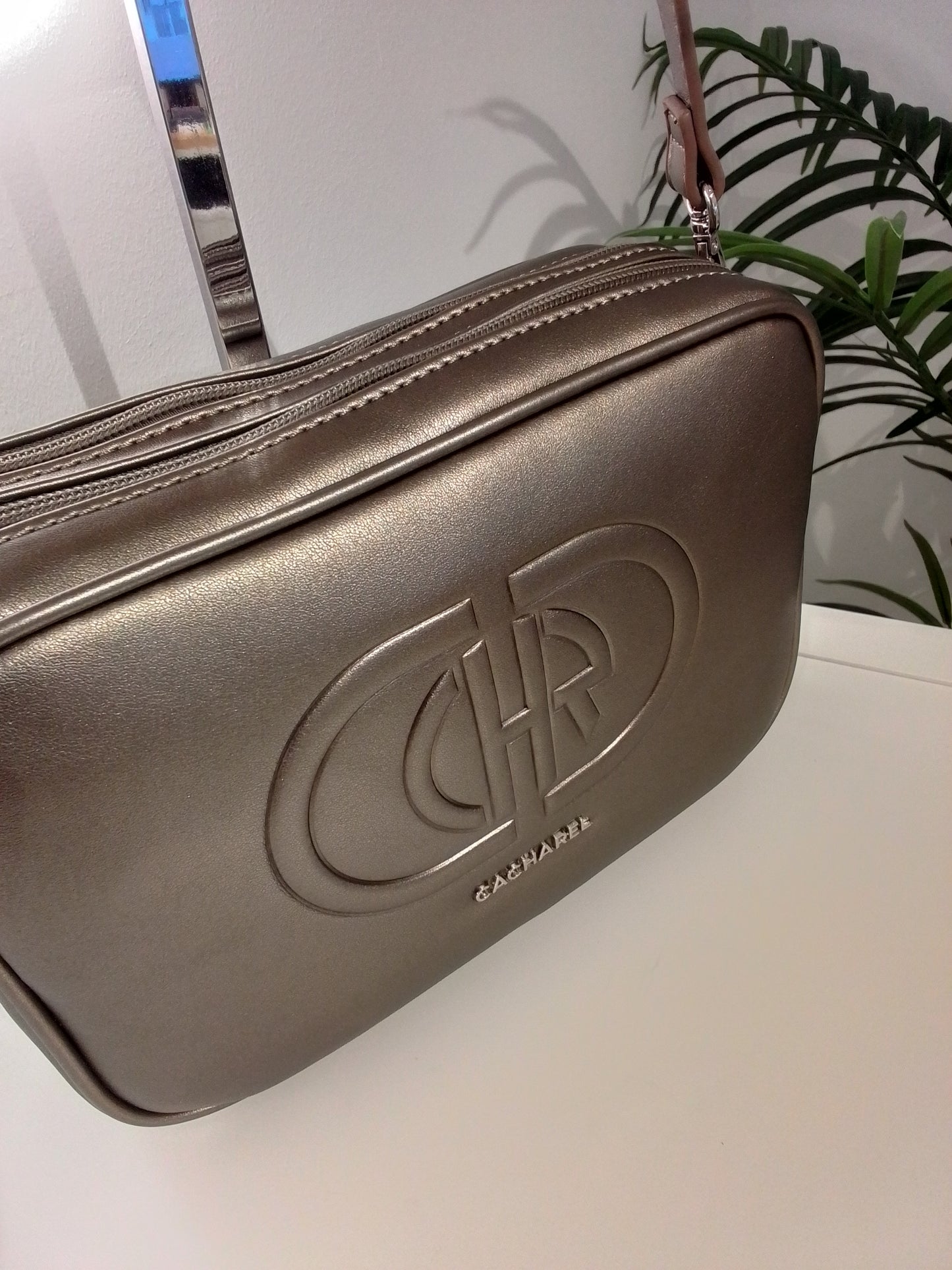 LD252315-IN25 ORO CACHAREL