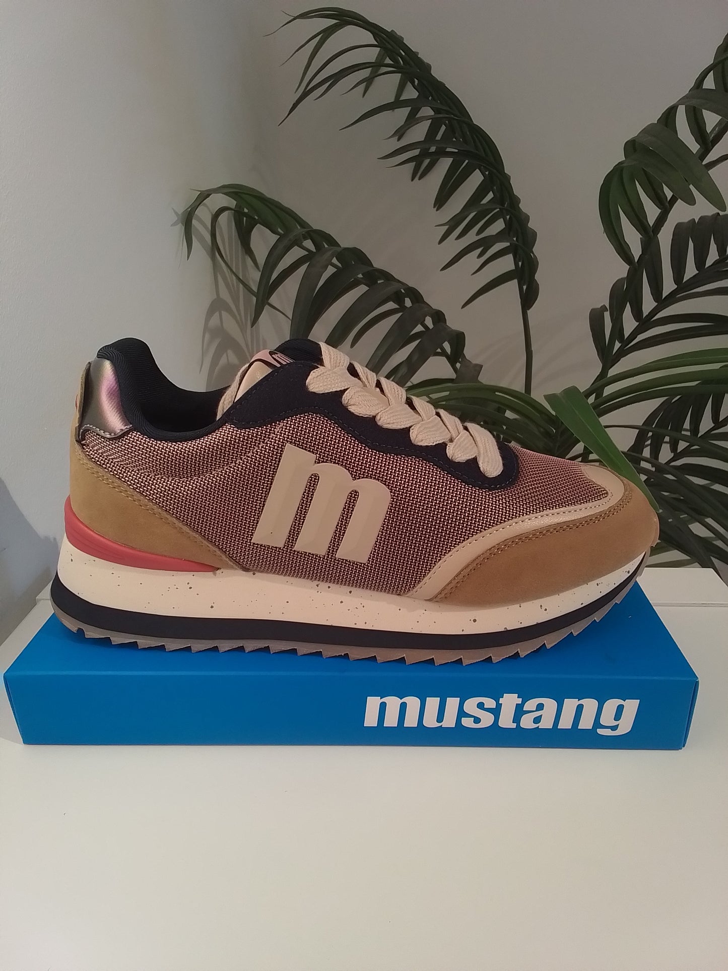 60872-IN25 VIOLETA MUSTANG