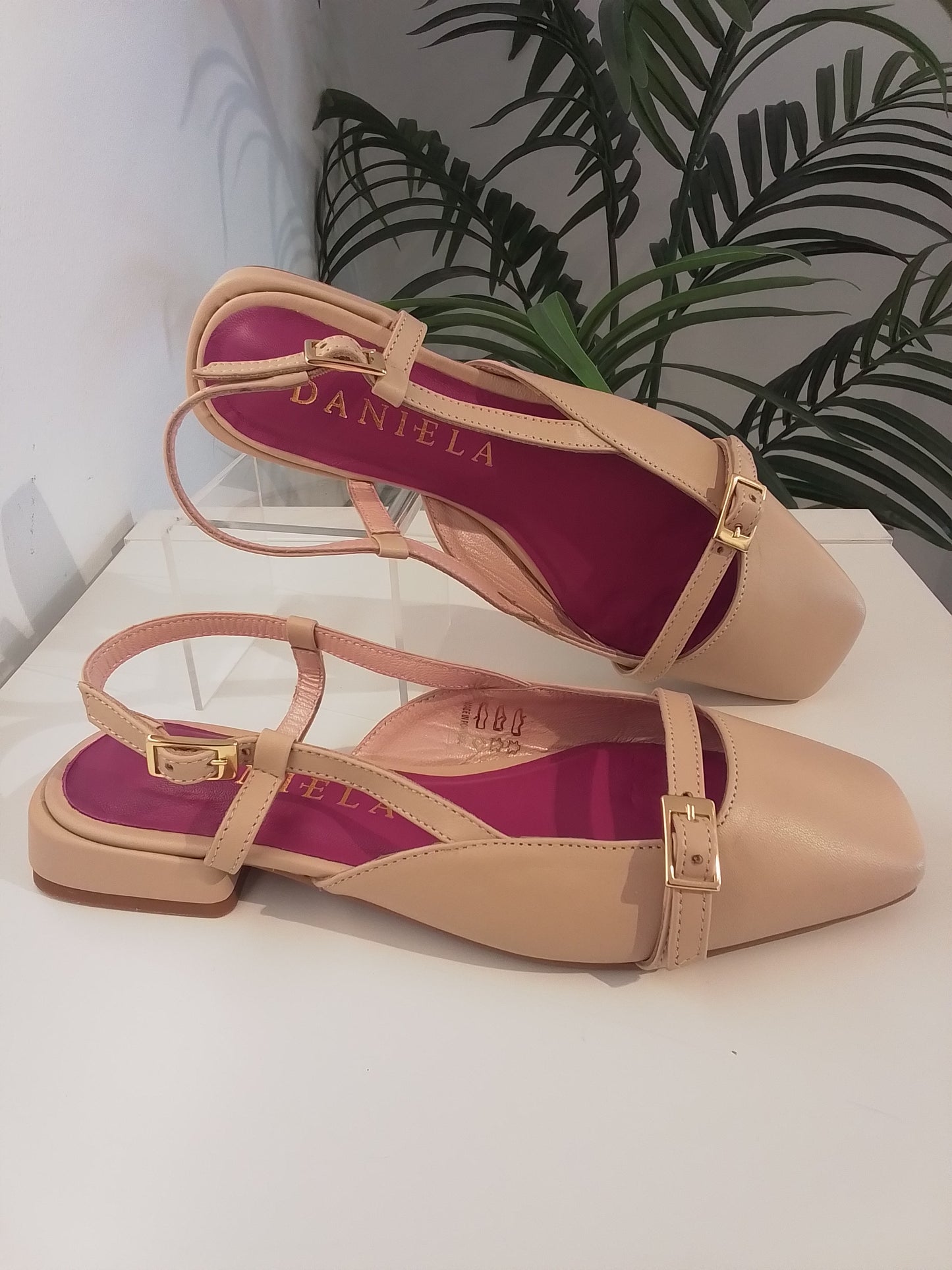25006-V25 BEIGE DANIELA