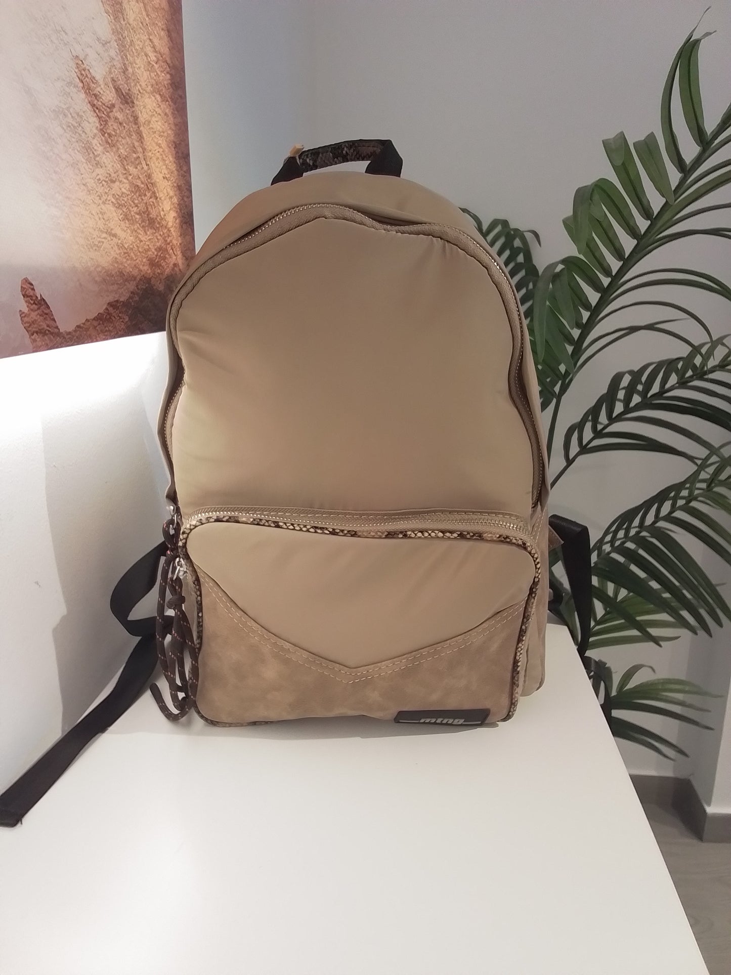 ALELI-IN25 TAUPE MUSTANG