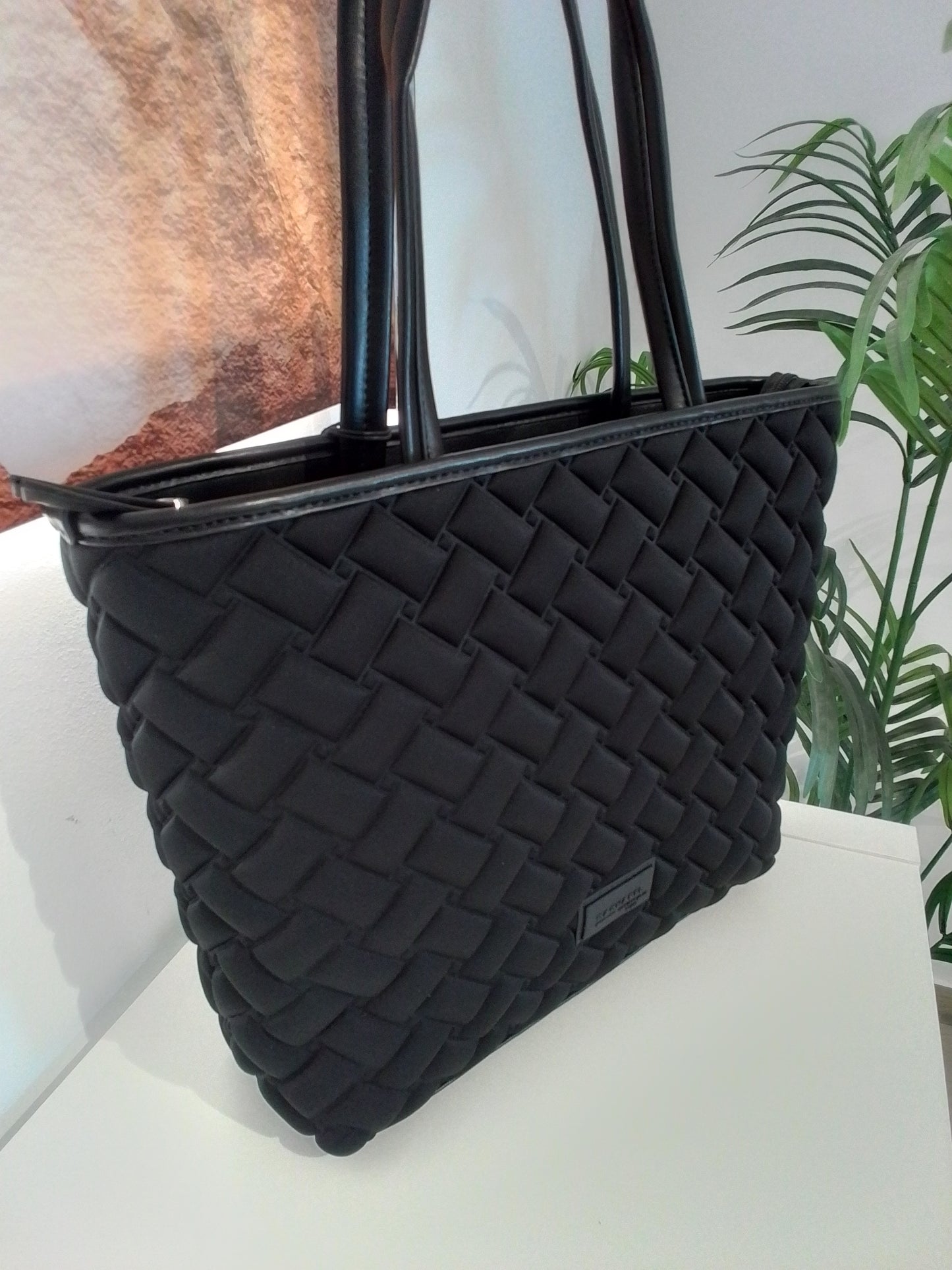 CM252054-IN25 NEGRO CACHAREL