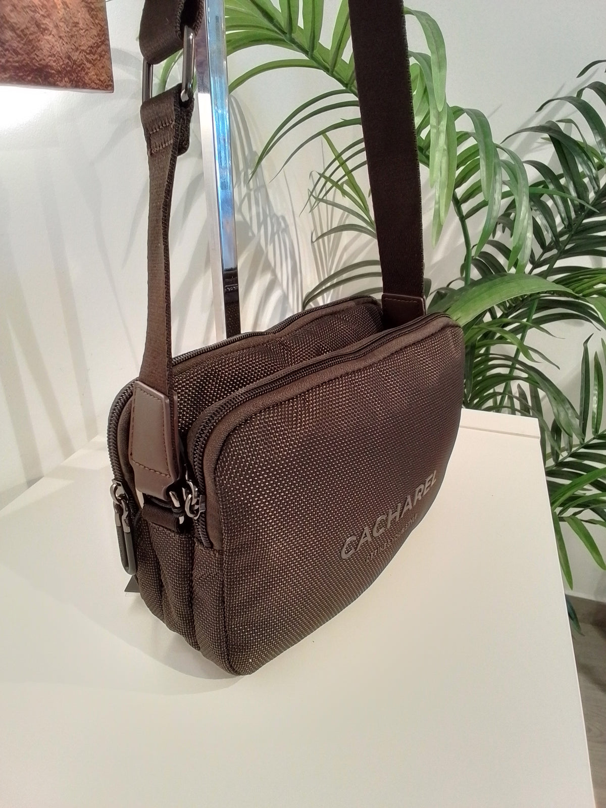 CK262050 MARRON CACHAREL