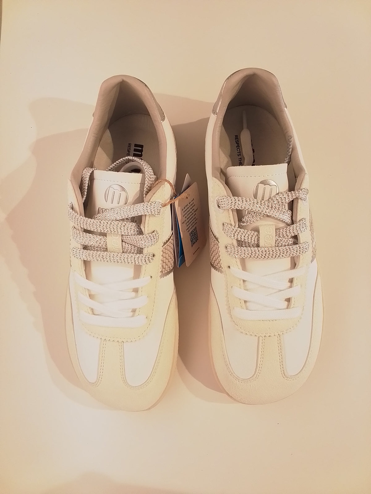 85501 BLANCO PLATA MUSTANG BAREFOOT