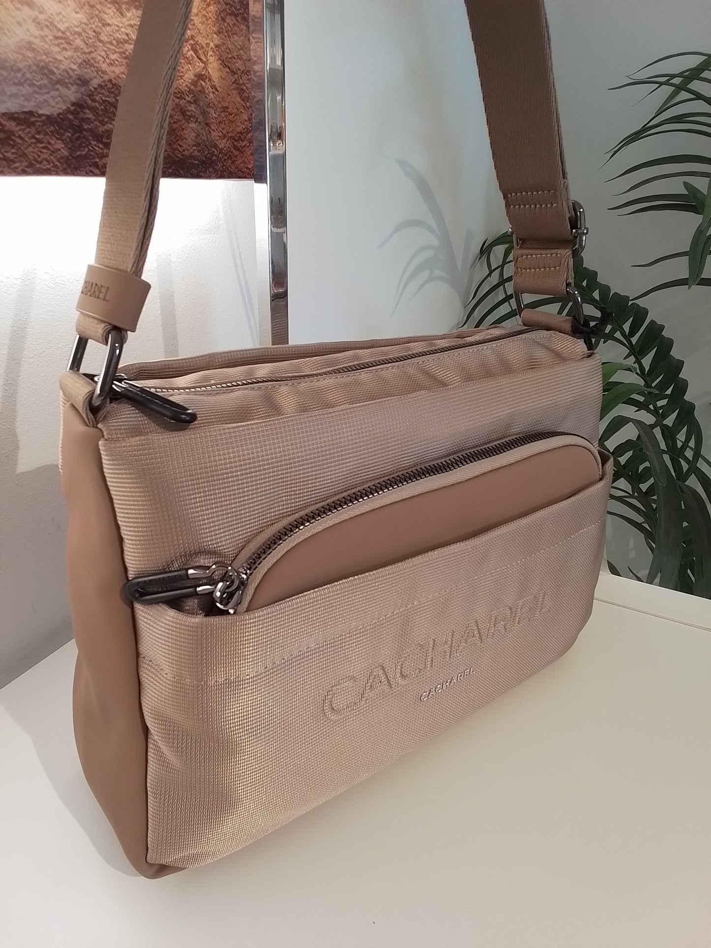 CF252025-IN25 ARENA CACHAREL