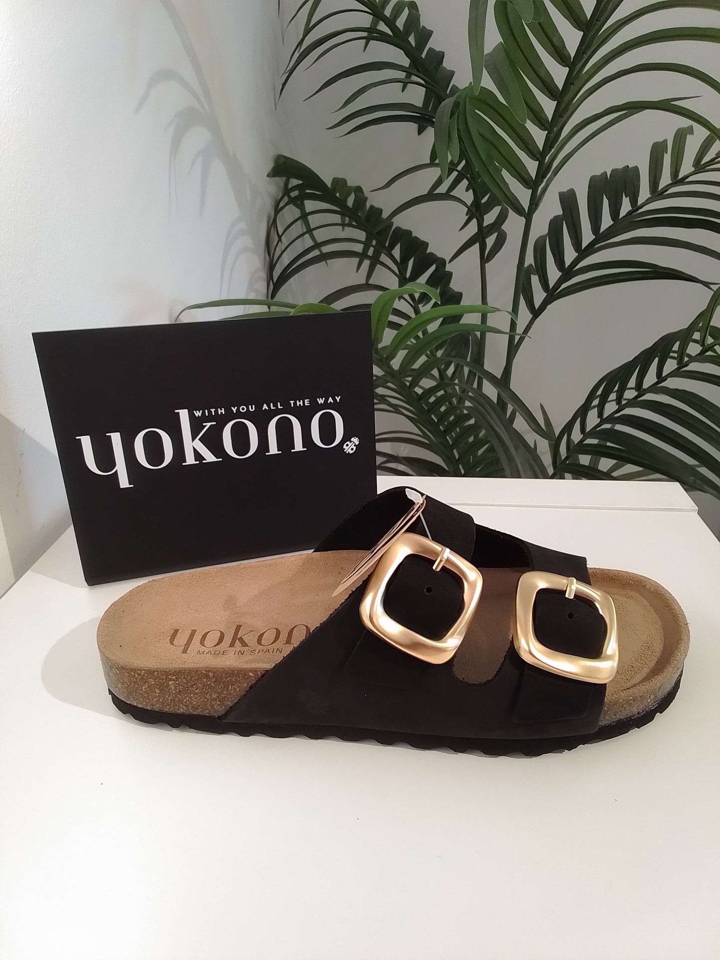GRANADA700-IN25 NEGRO YOKONO