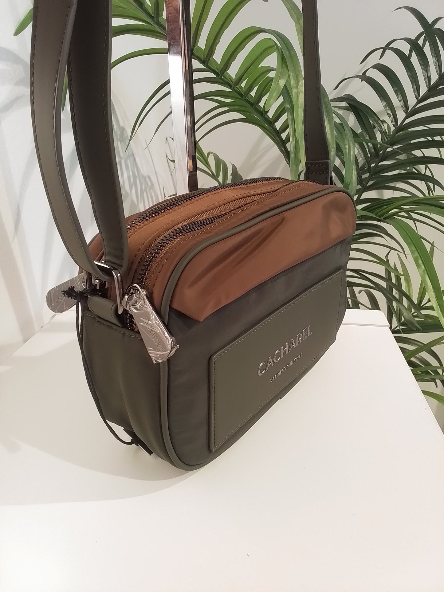 CU262104 VERDE CACHAREL