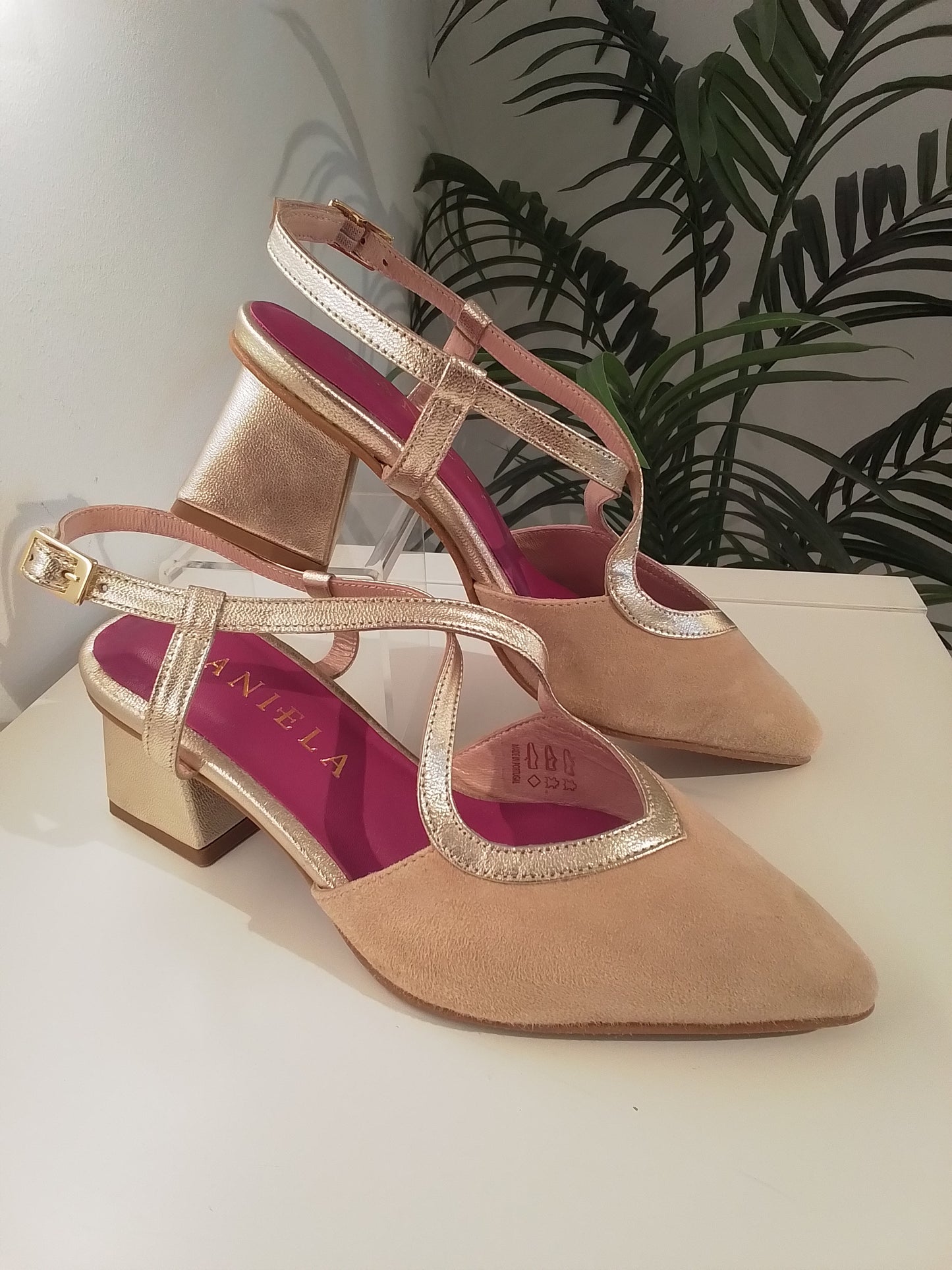 25051-V25 BEIGE/ORO DANIELA