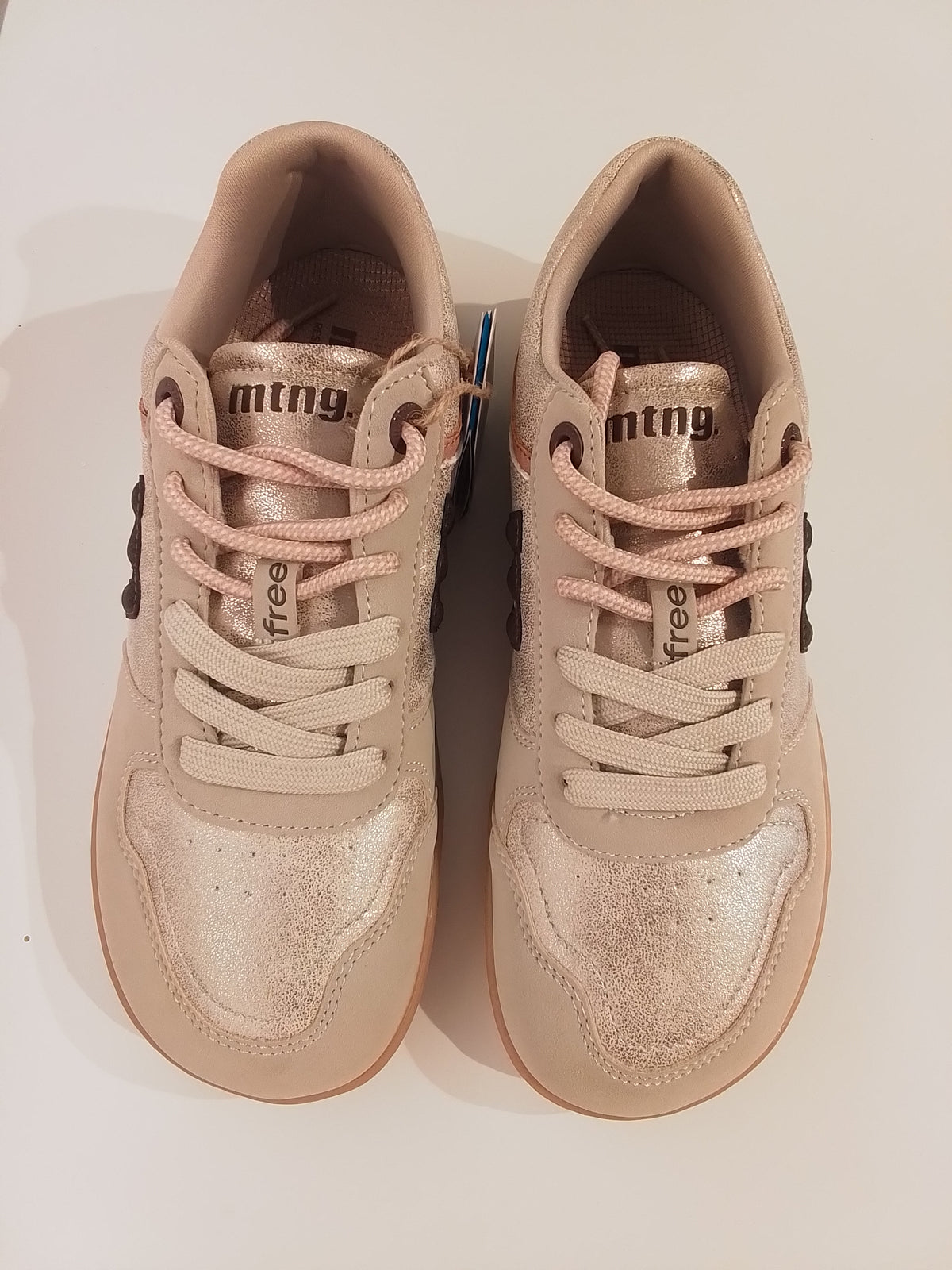 60840 ORO MUSTANG BAREFOOT