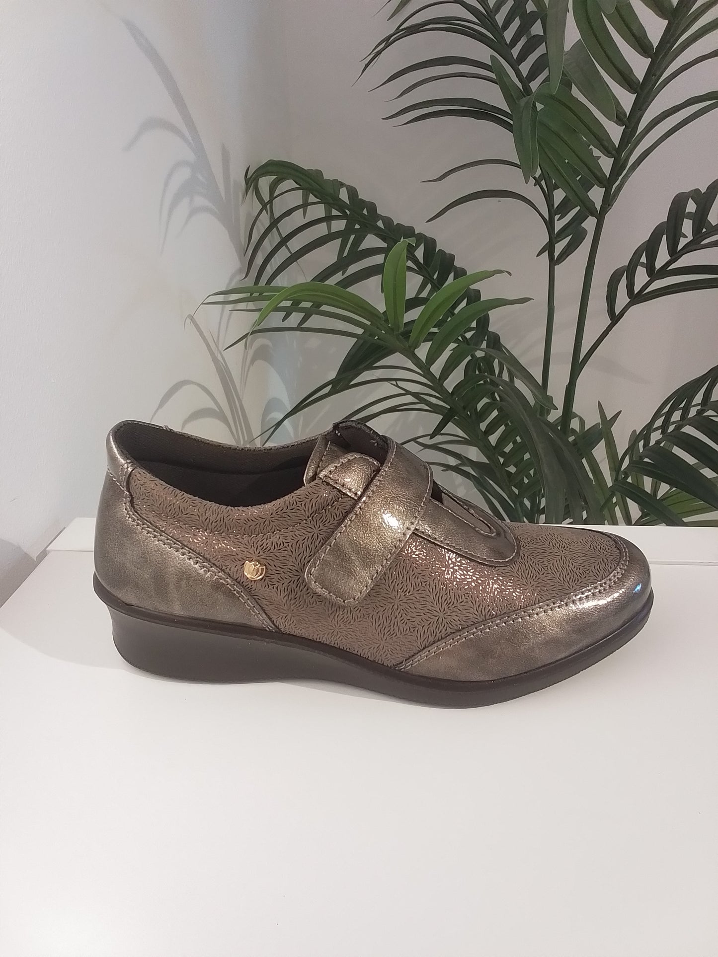 LA21862-IN25 TAUPE LAURA AZAÑA