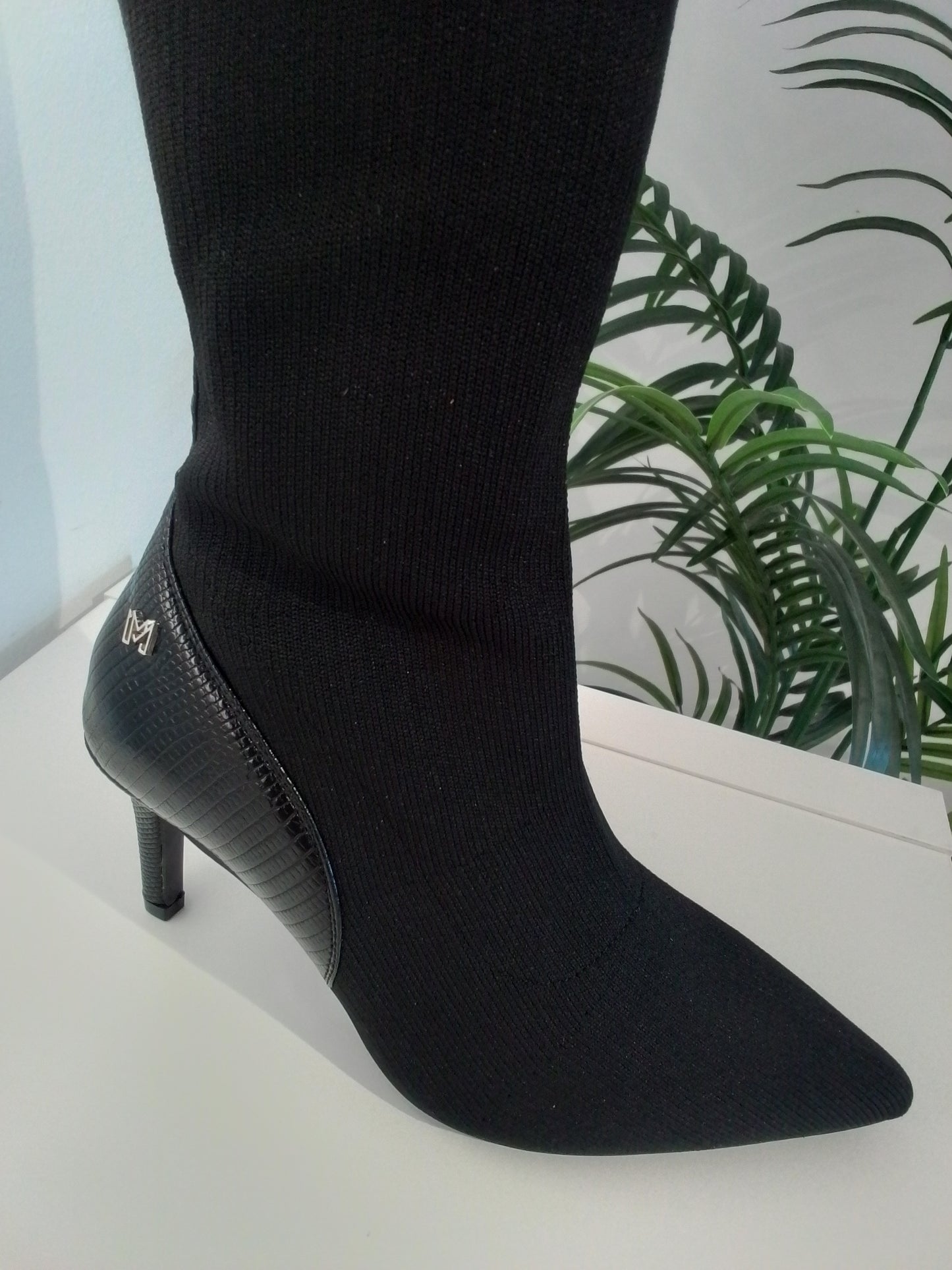 63718-IN25 NEGRO MARIAMARE