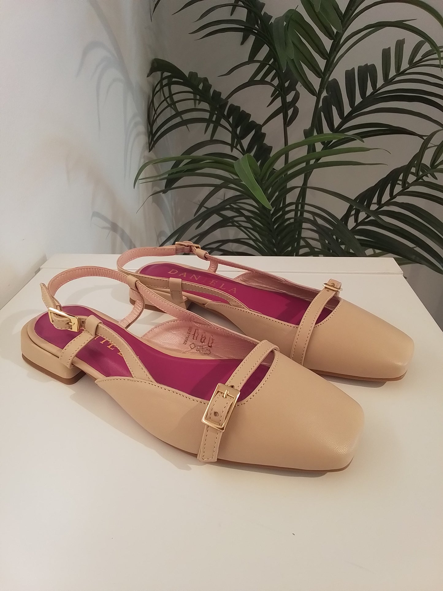 25006-V25 BEIGE DANIELA