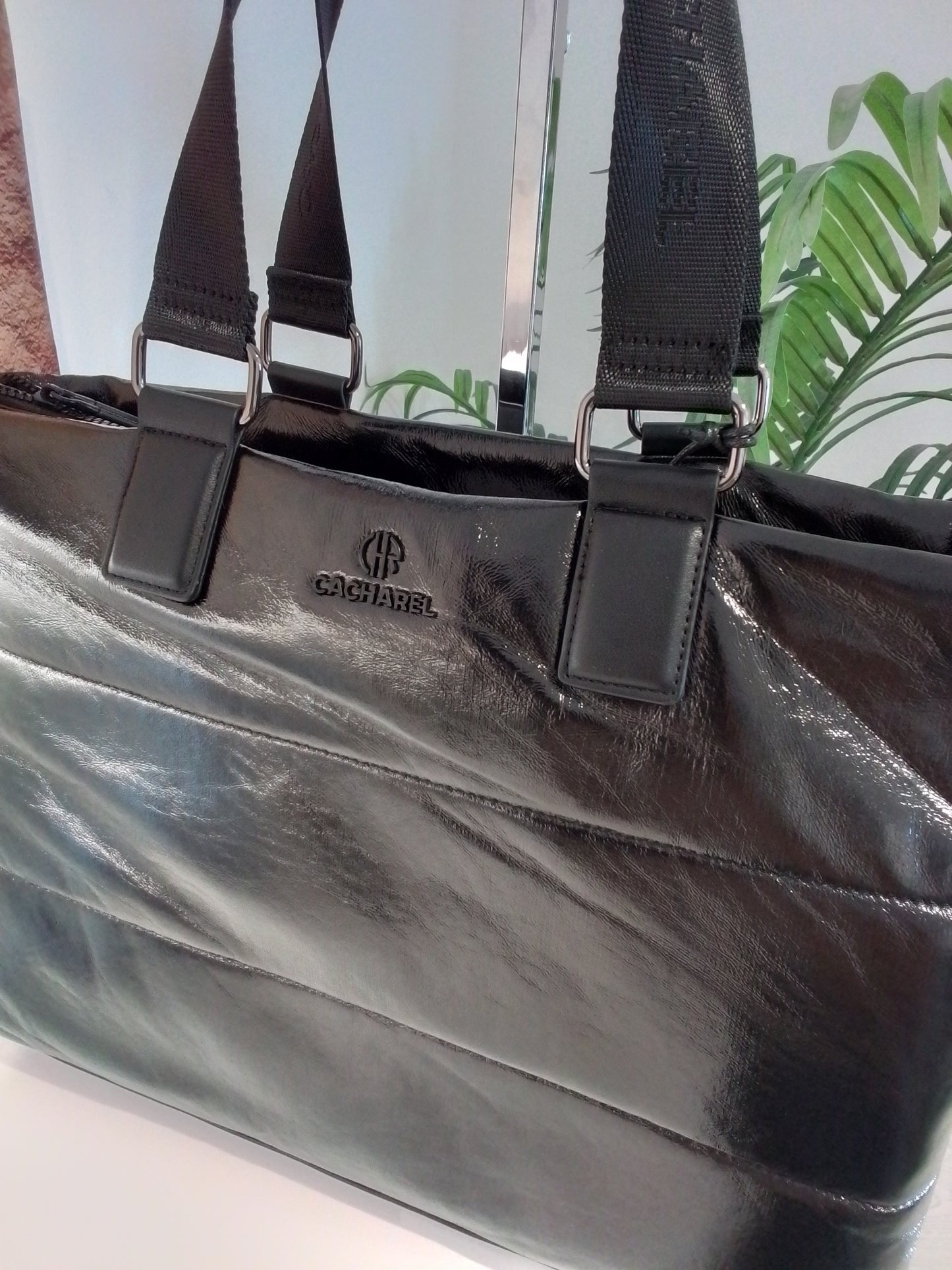 CA252000-IN25 NEGRO CACHAREL