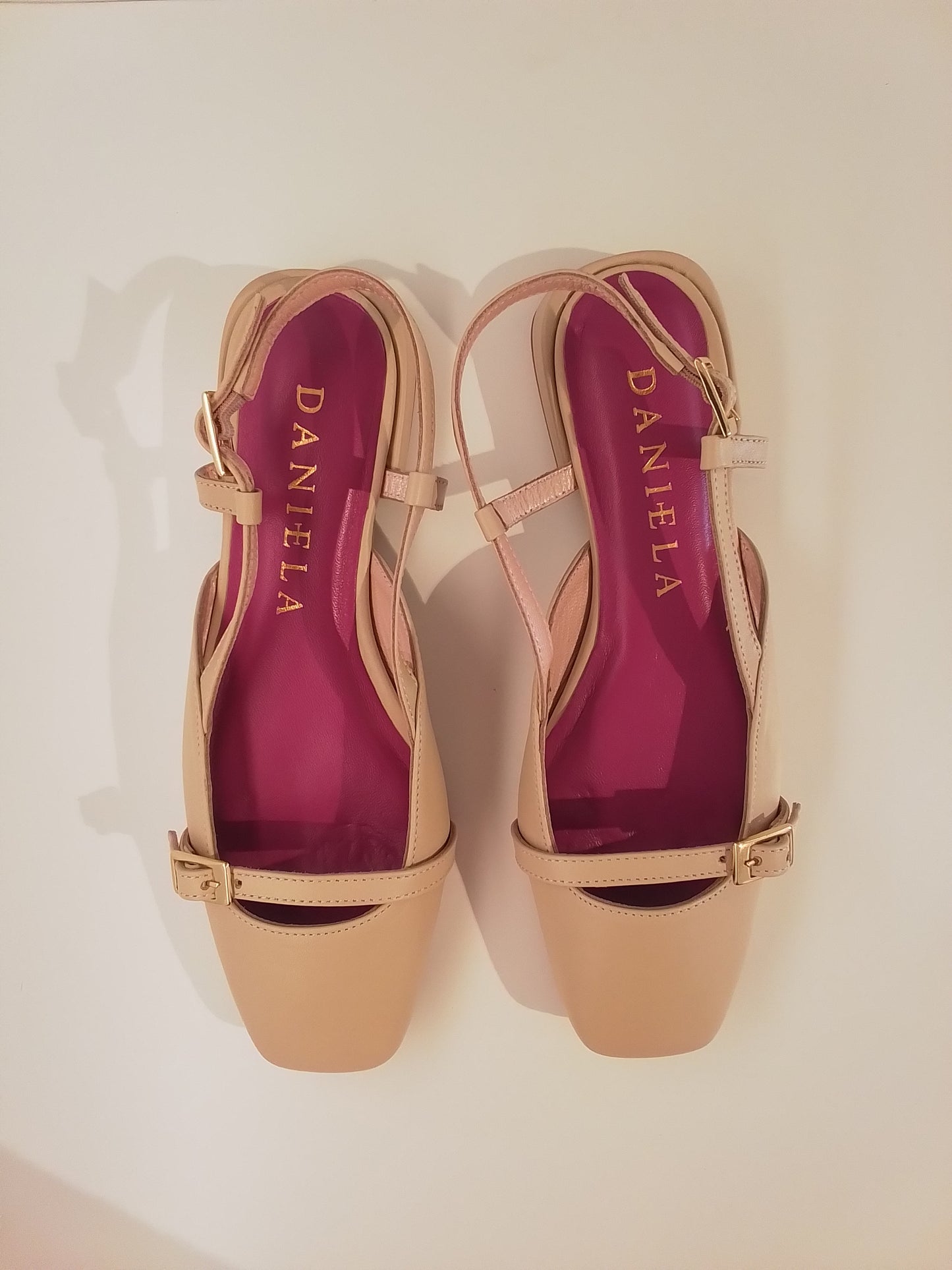 25006-V25 BEIGE DANIELA