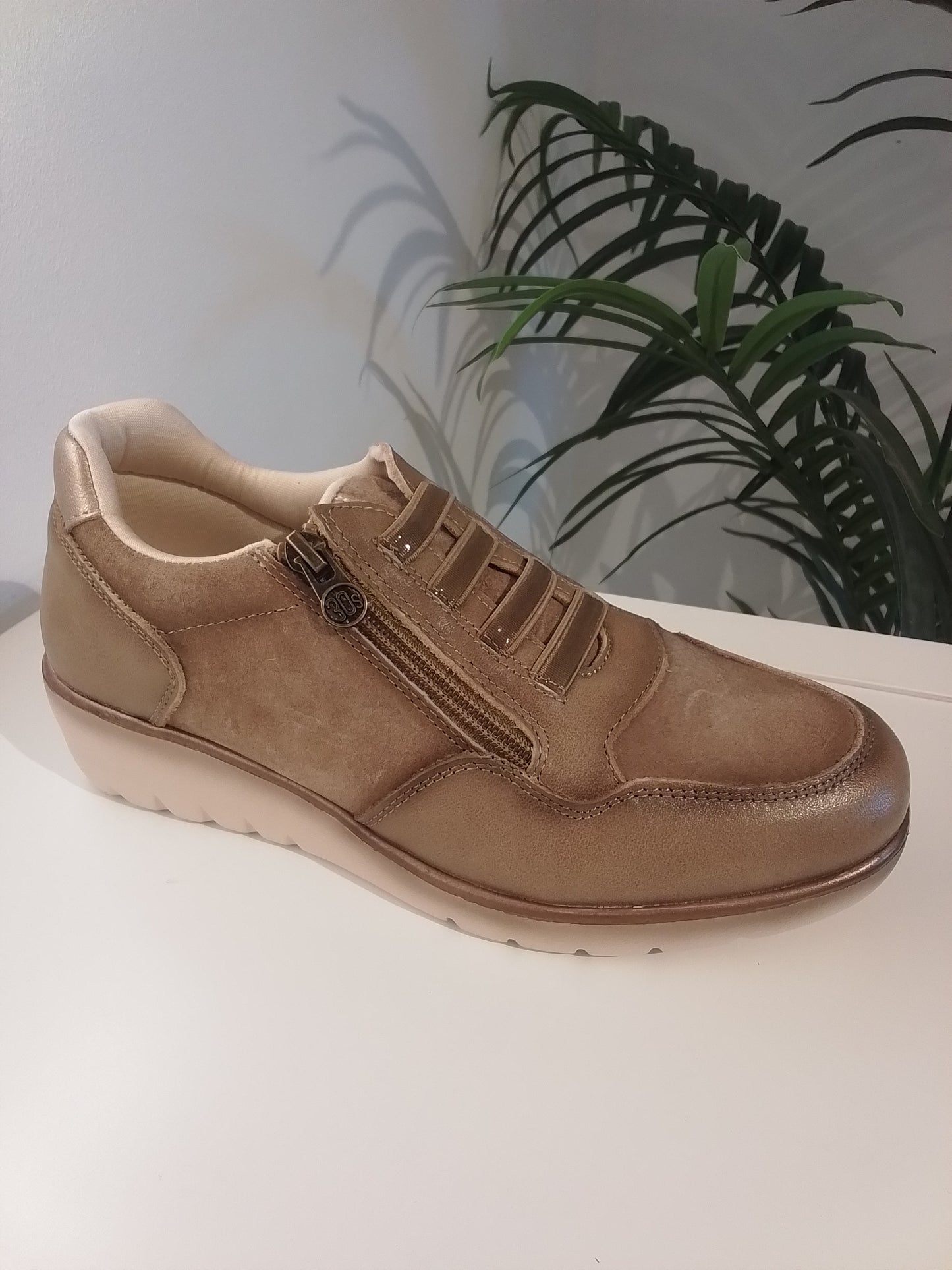 L4450-IN25 TAUPE TREINTAS