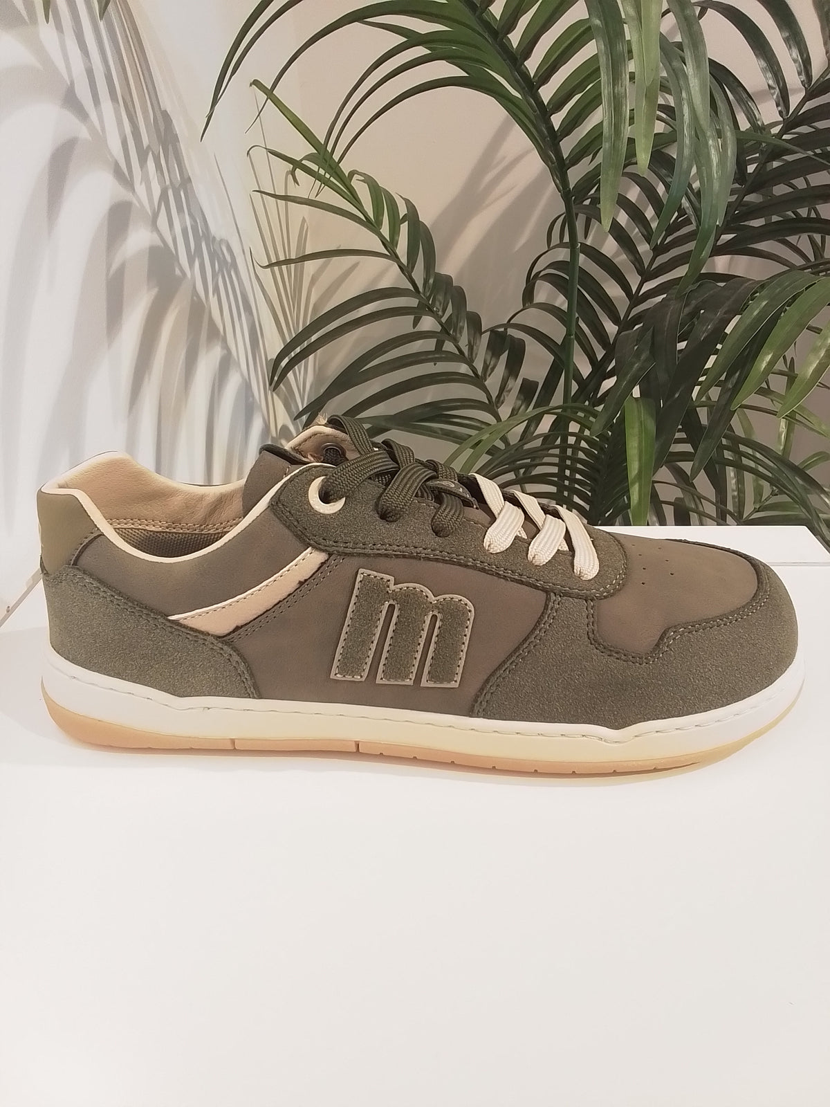 84766 GRIS MUSTANG BAREFOOT