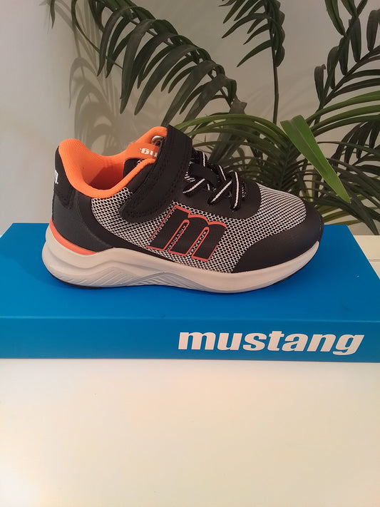 48975-IN25 NEGRO NARANJA MUSTANG KIDS