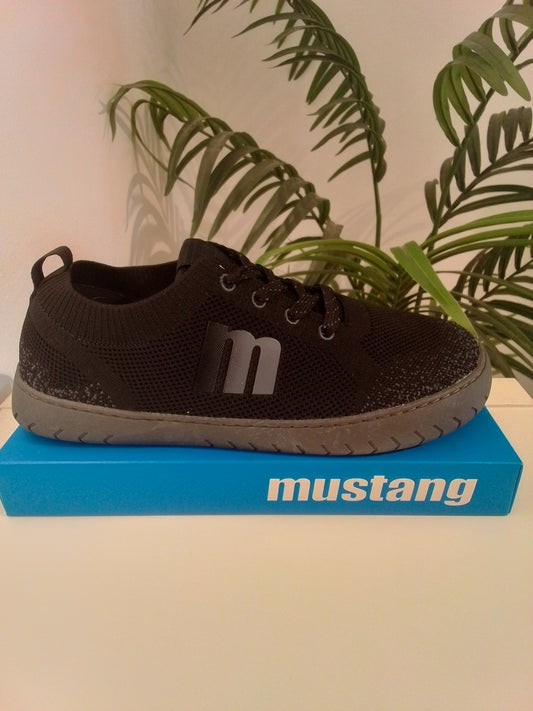 84801-IN25 BAREFOOT NEGRO MUSTANG