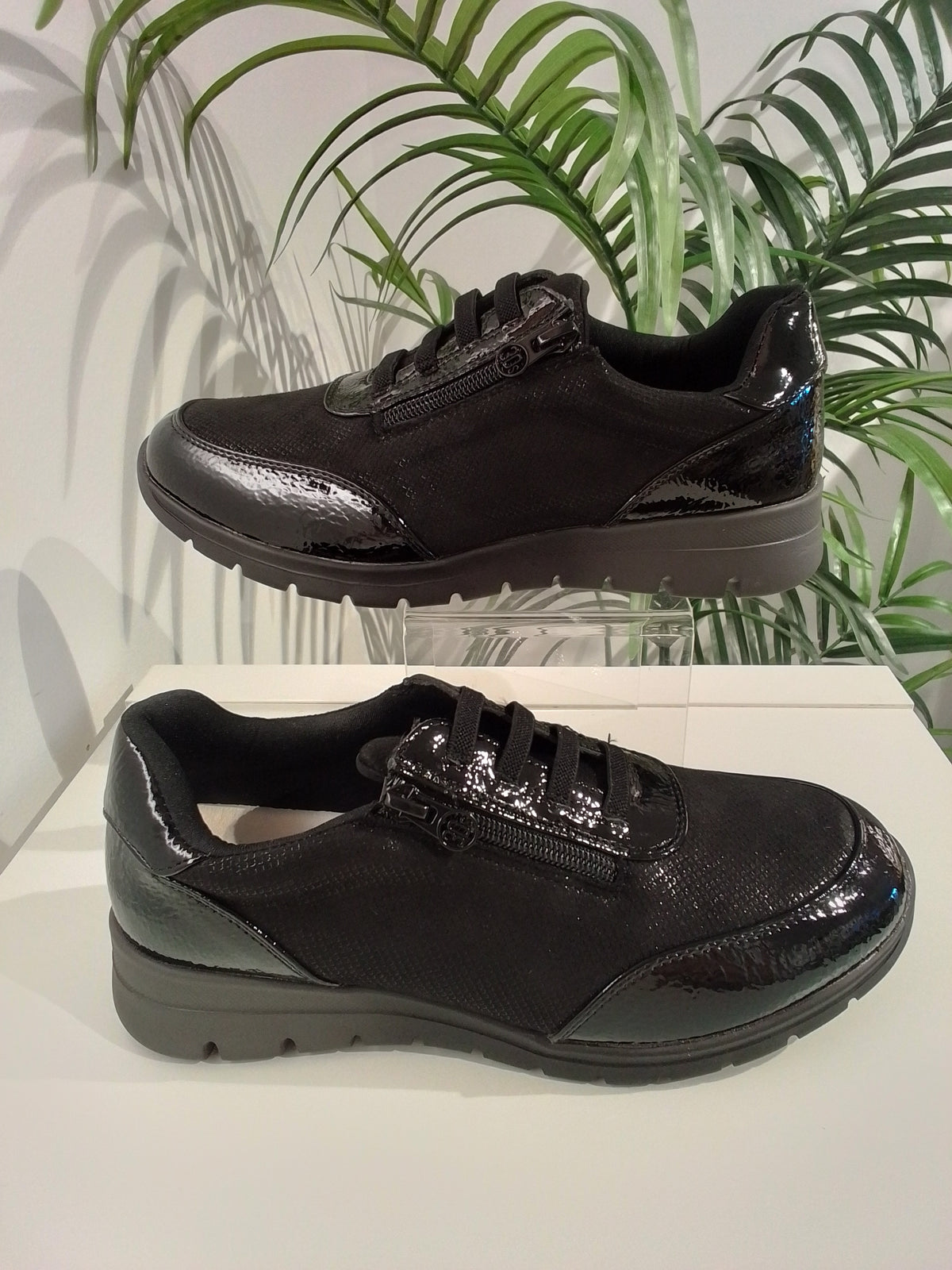 L4674 NEGRO TREINTAS