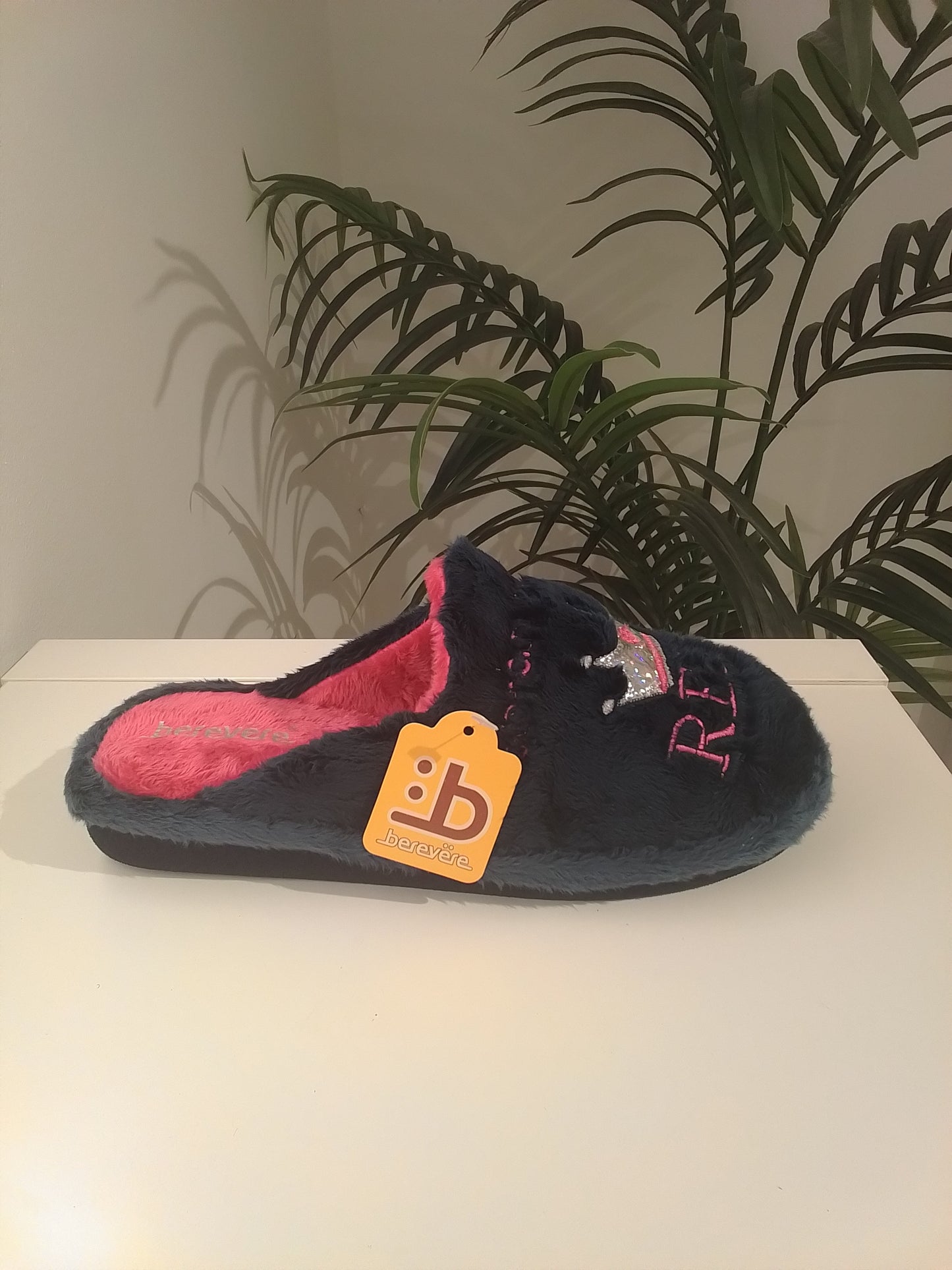 IN551 MARINO REINA BEREVËRE