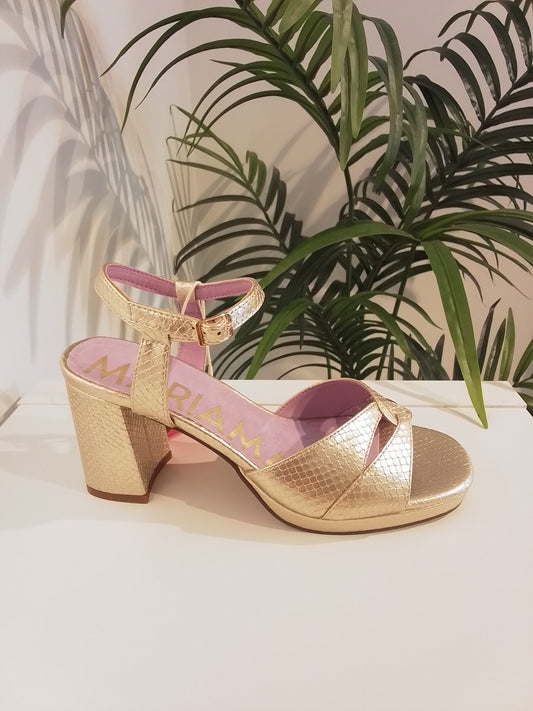 68716 CHAMPAGNE MARIAMARE