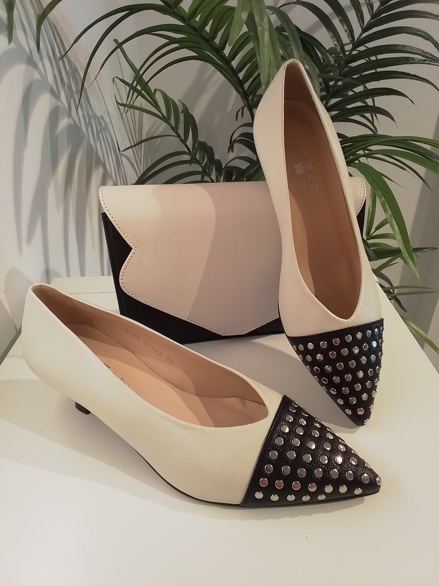 54128 NEGRO BLANCO ANGARI