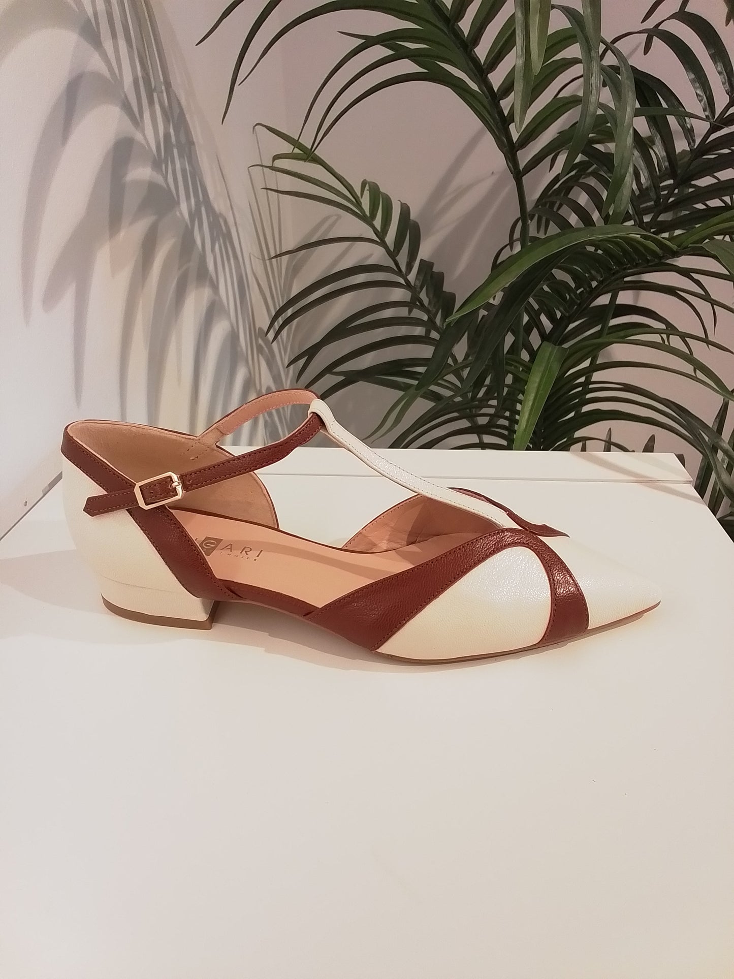 52171 CUERO CREMA ANGARI