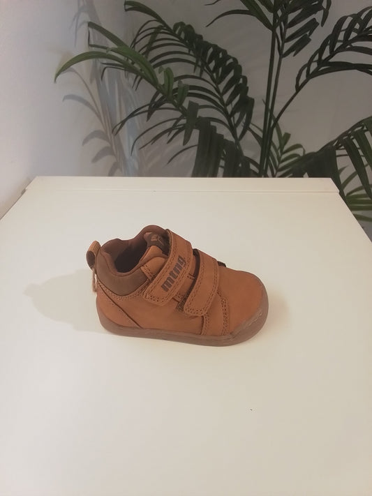48928-IN25 CAMEL MUSTANG KIDS