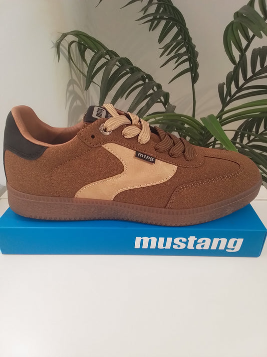 84775-IN25 MARRON MUSTANG