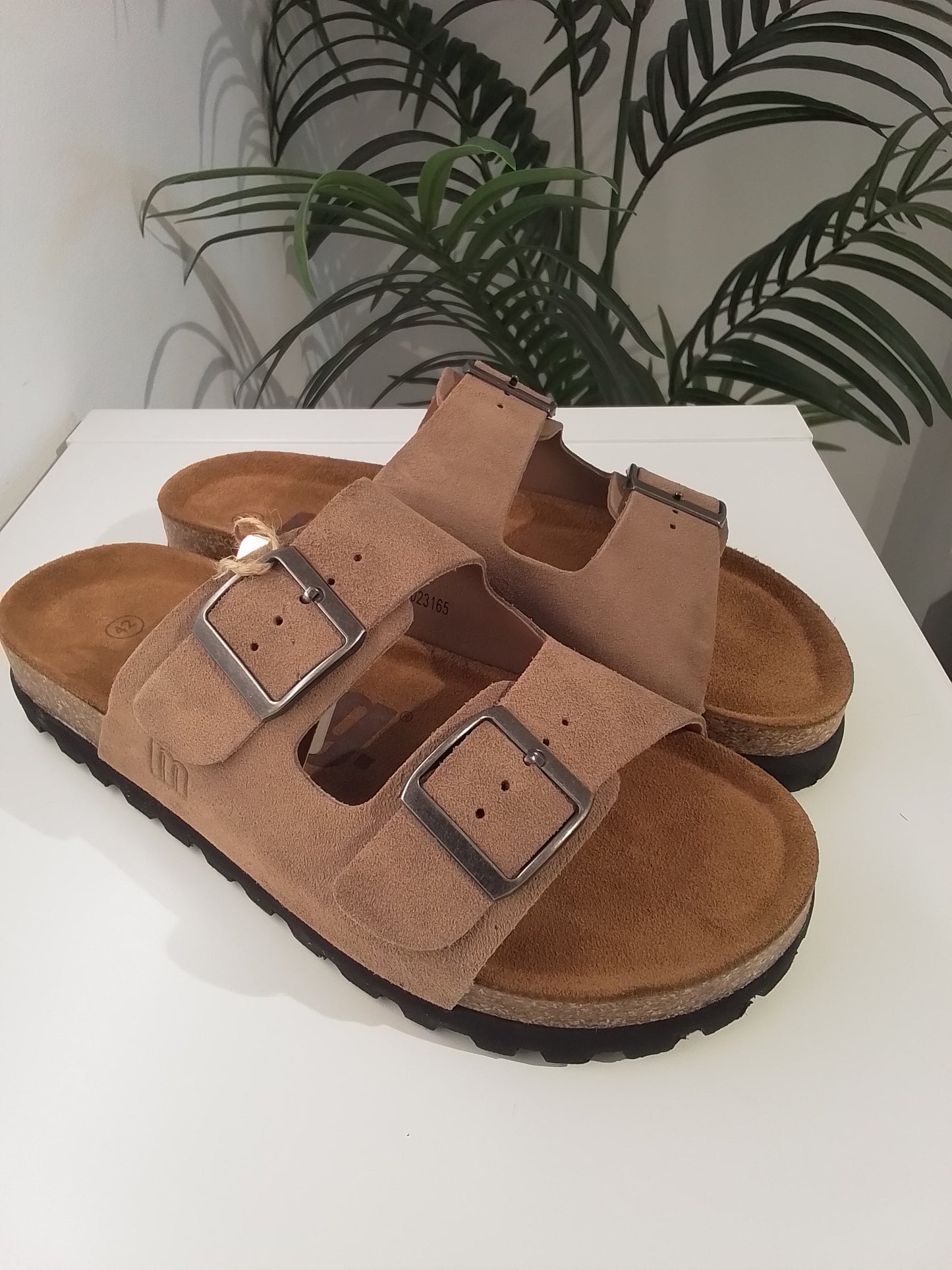 84716-V25 PIEL TAUPE MUSTANG