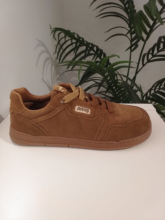 84847-IN25 BAREFOOT CUERO MUSTANG