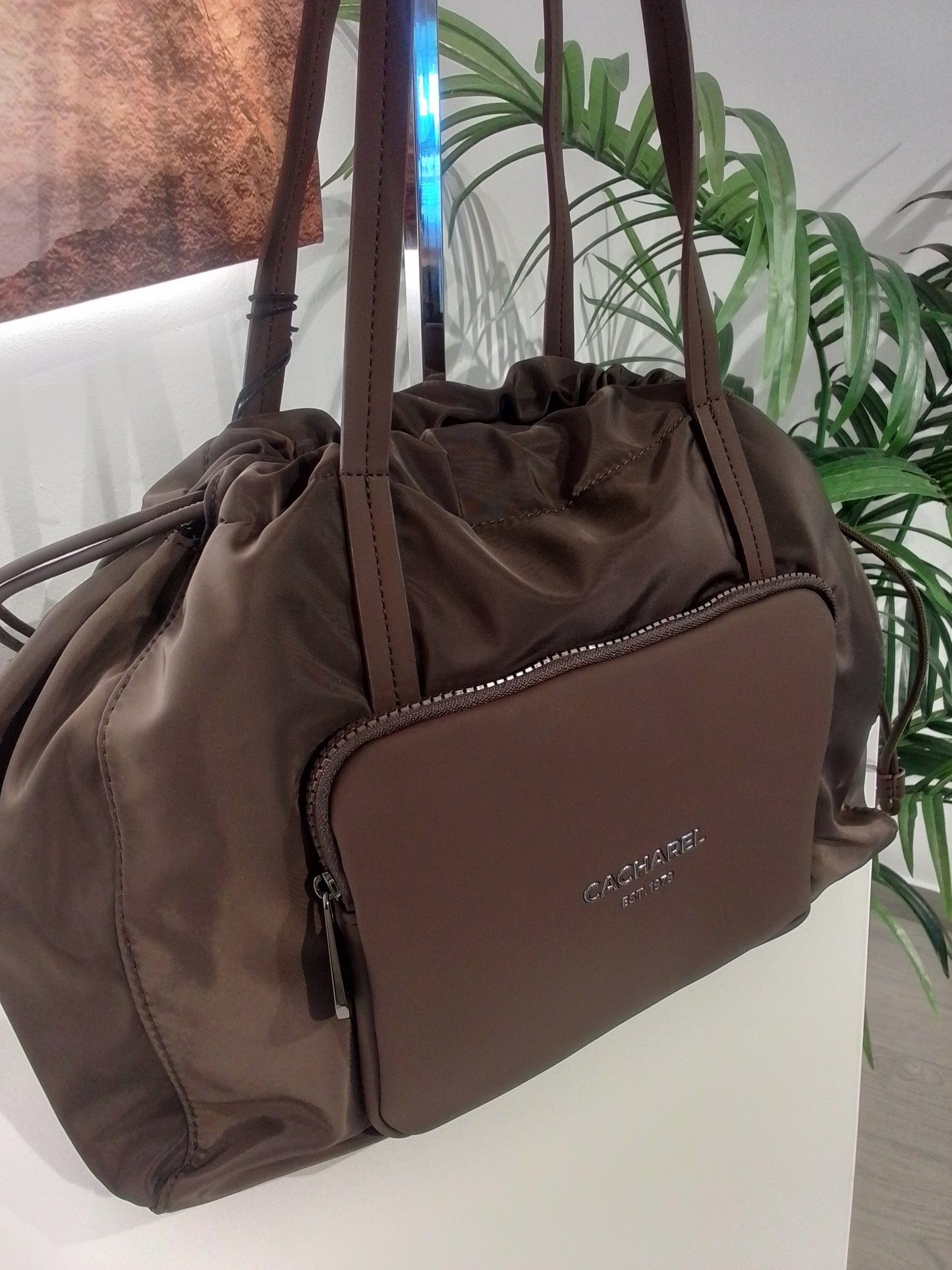 CY262121 MOKA CACHAREL