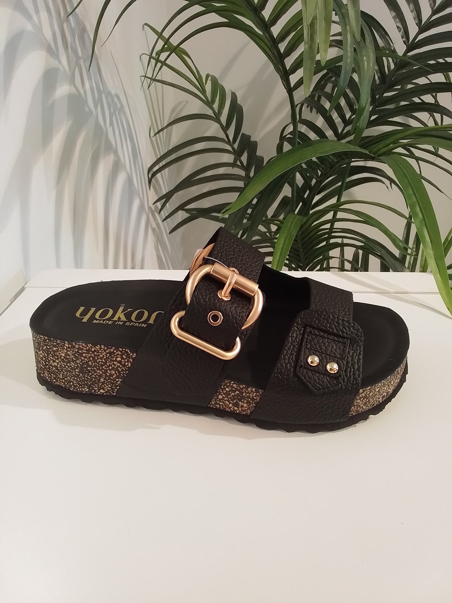 WIWI252 NEGRO YOKONO