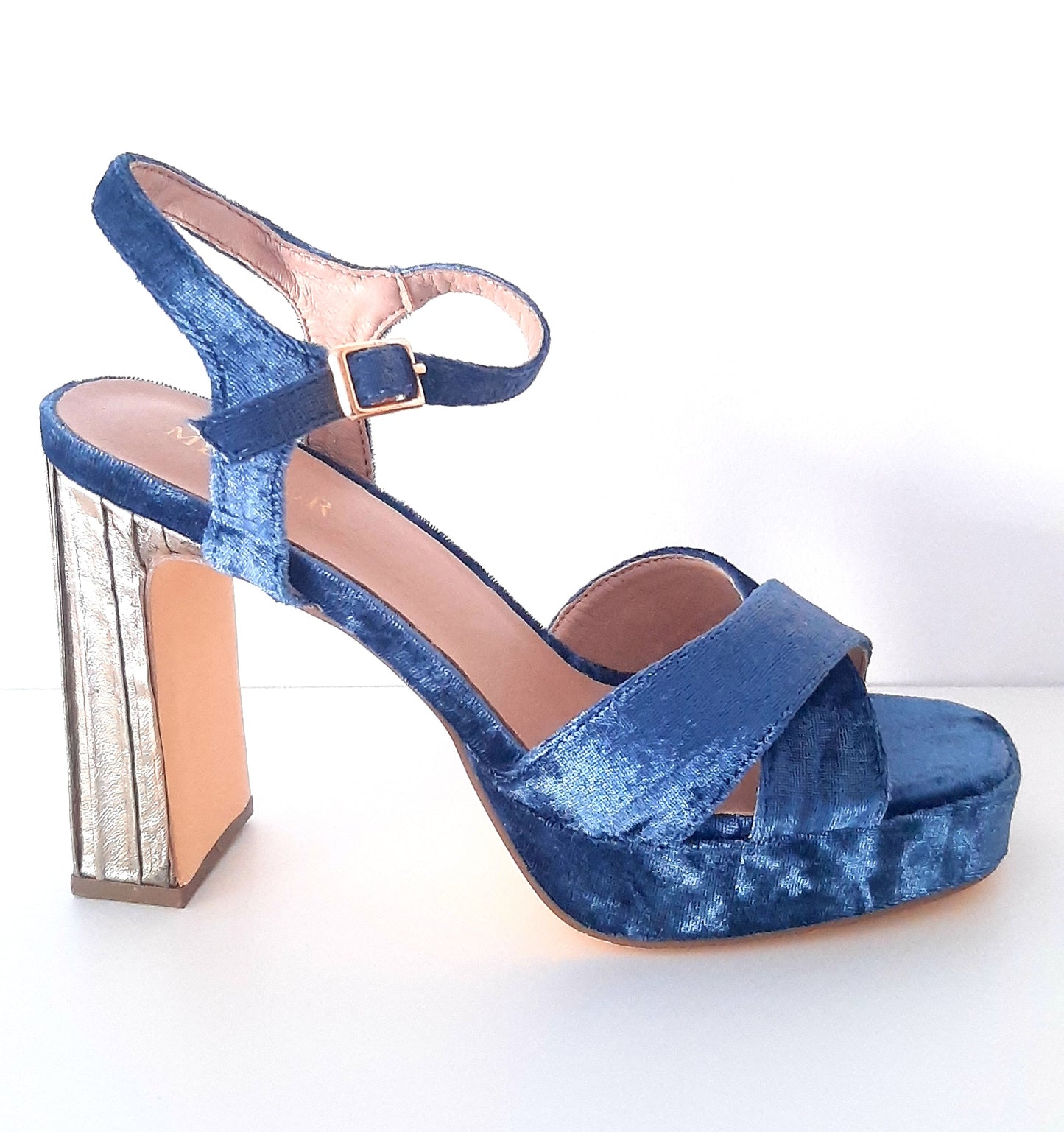 23475 azul MENBUR