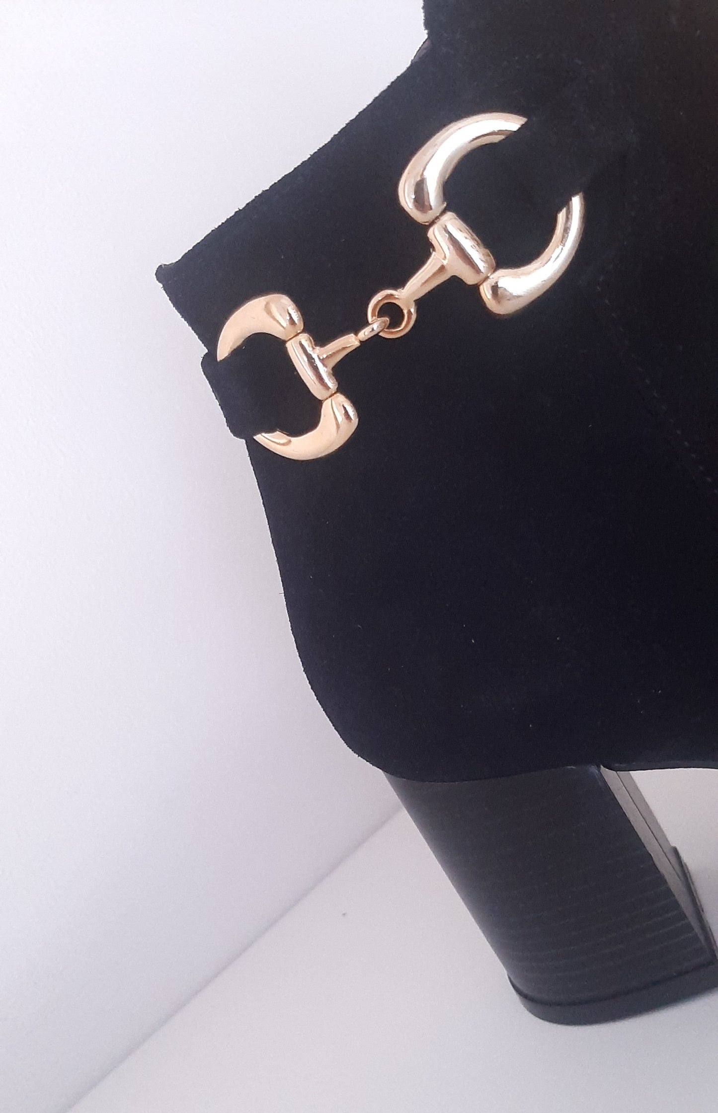 5621 - negro DANIELA